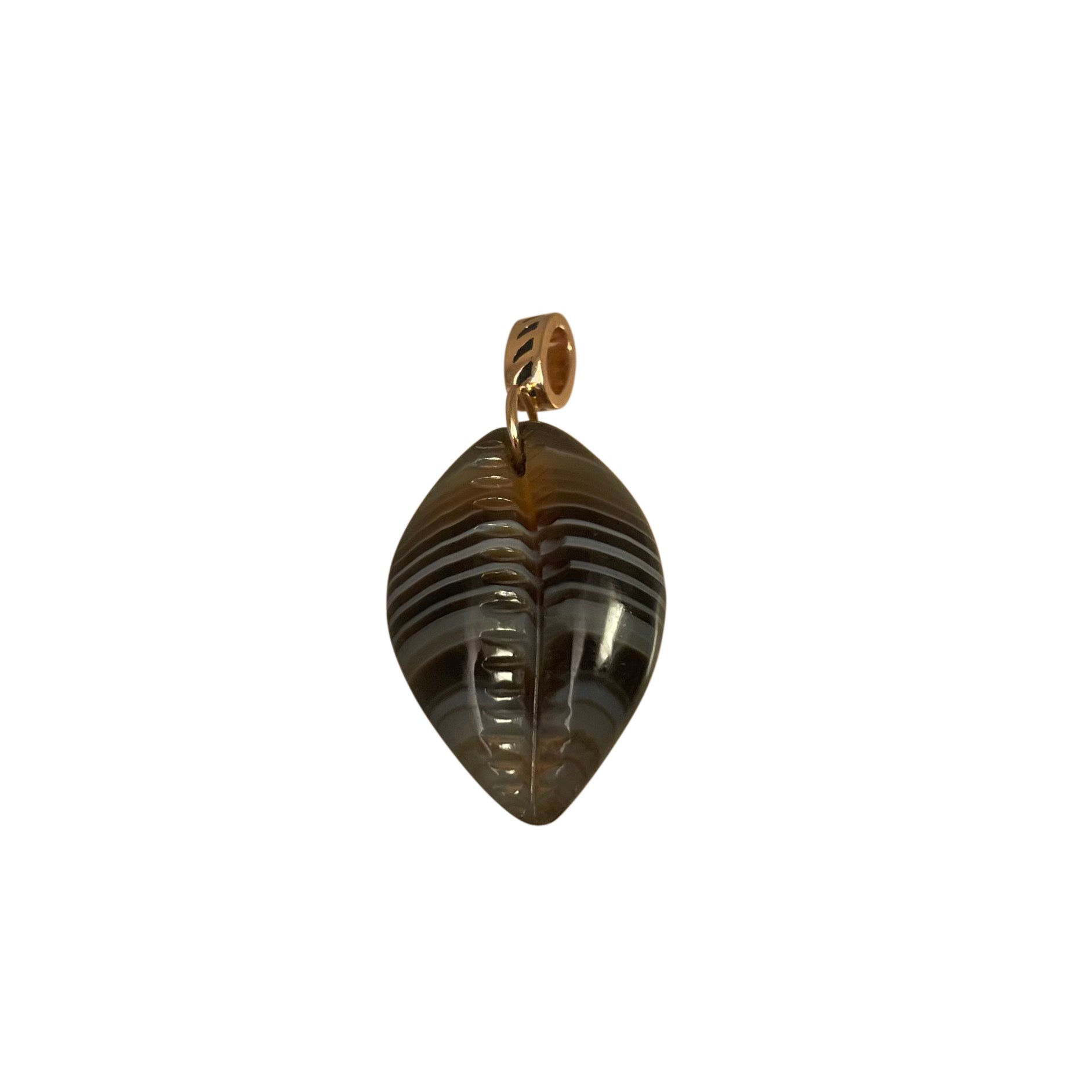 Dezso 18k Classic Carved Agate Cowry Shell Pendant – Metier