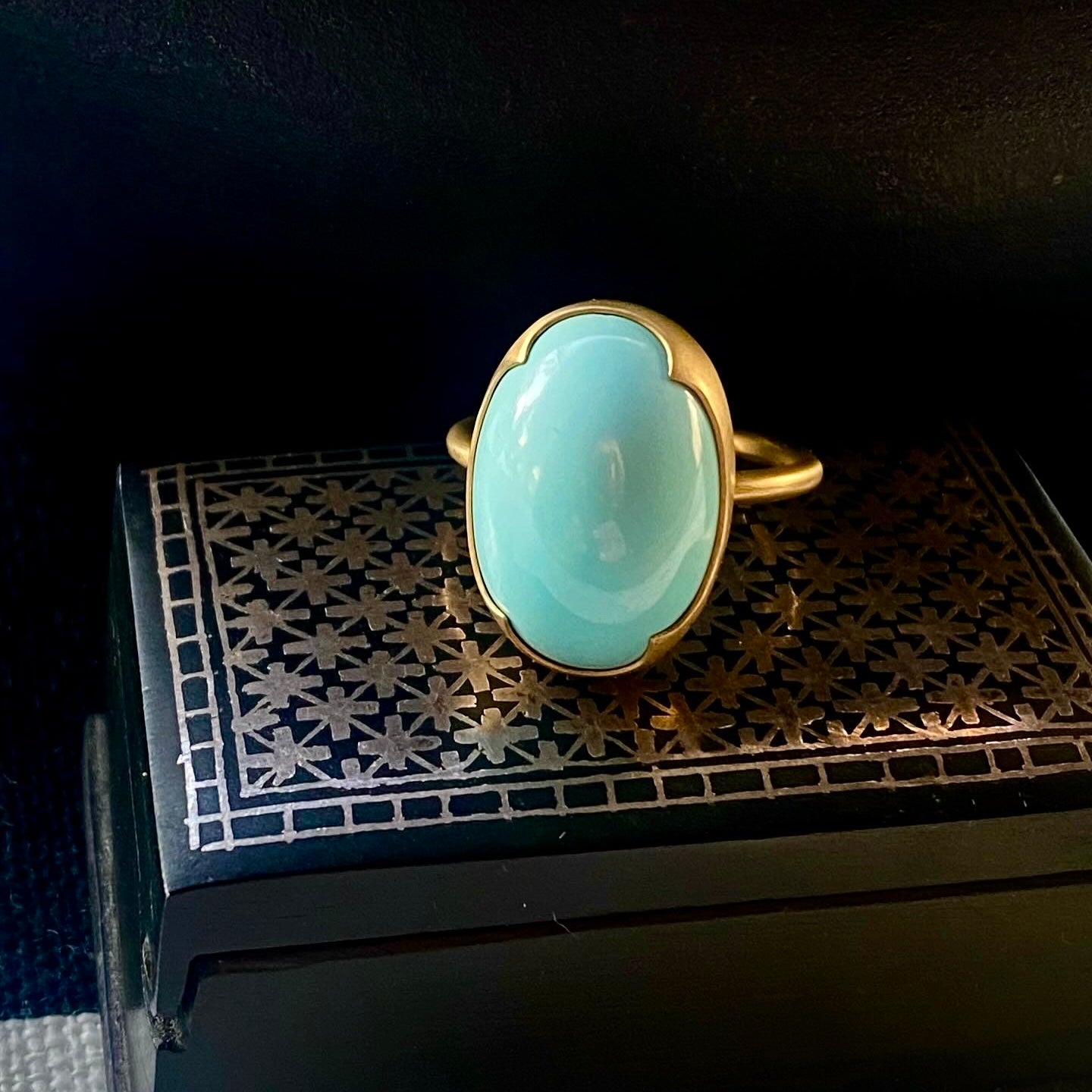 Gabriella Kiss 18k Large Rounded Very Fine Pale Persian Turquoise Ring - 4 ct