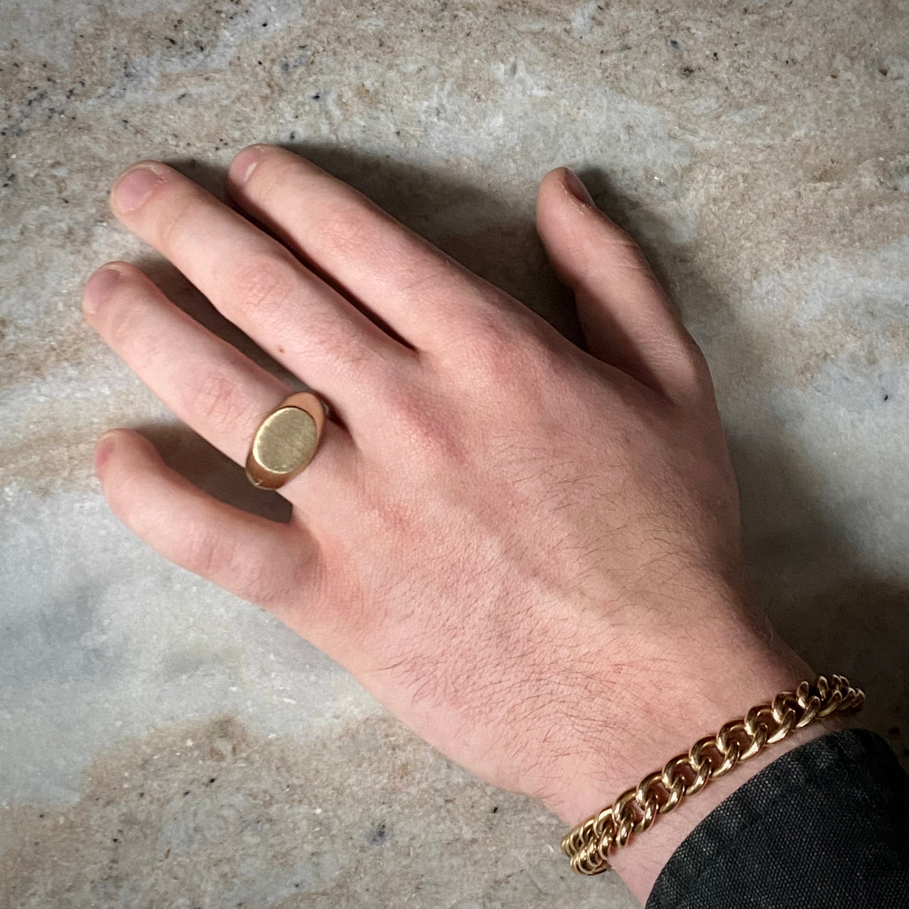 Métier Modern 14k Brushed Gold Oval Signet Ring