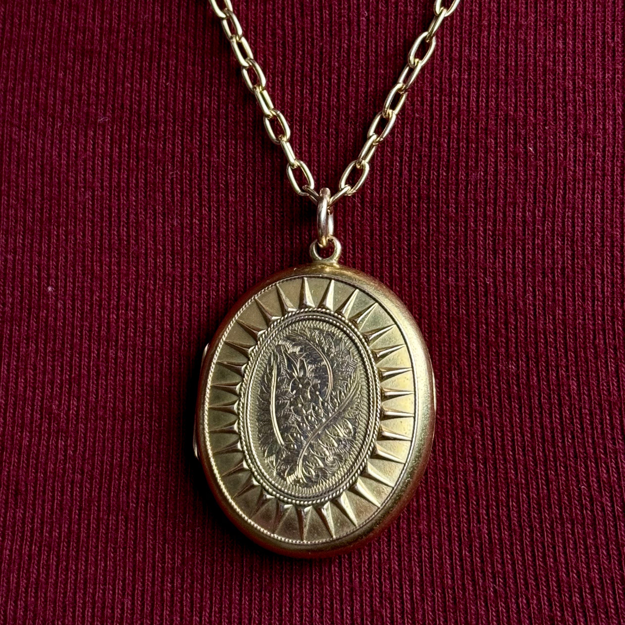 Antique Victorian 15k Oval Radiant Fern Locket